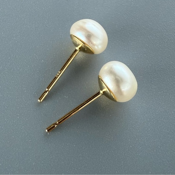 Solid 14K Gold Genuine Pearl Earrings 5mm - Picture 6 of 10